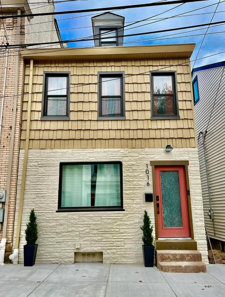 Bridge Row House Pittsburgh
